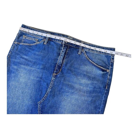 Universal Thread Denim Blue Jean Short Mini Skirt SZ 18/34 Medium Raw Hem - Picture 8 of 10